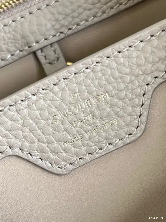 LOUIS VUITTON CAPUCINES BB 0525